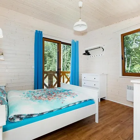 Comfortable No 9 , Summer Pool